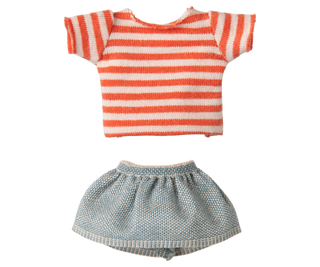 Sister Mouse, Big Sister