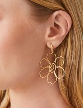 Load image into Gallery viewer, Spartina Flower Earrings Gold