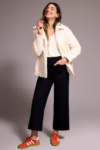 High Rise Capri Pant Black