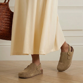 Toni Suede Clogs Taupe