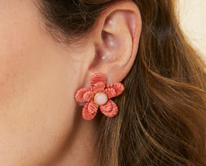 Sweet Straw Flower Earrings Natural