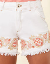 Load image into Gallery viewer, Cowen Denim Short Pearl White Embroidery