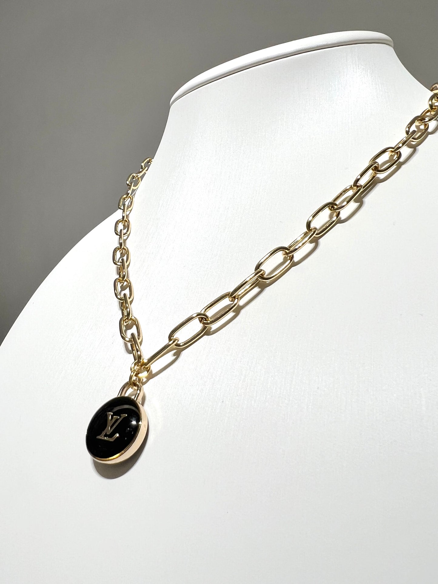 Louis Vuitton Paperclip Chain Necklace