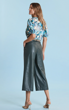 Load image into Gallery viewer, Vegan Leather Cropped Pant