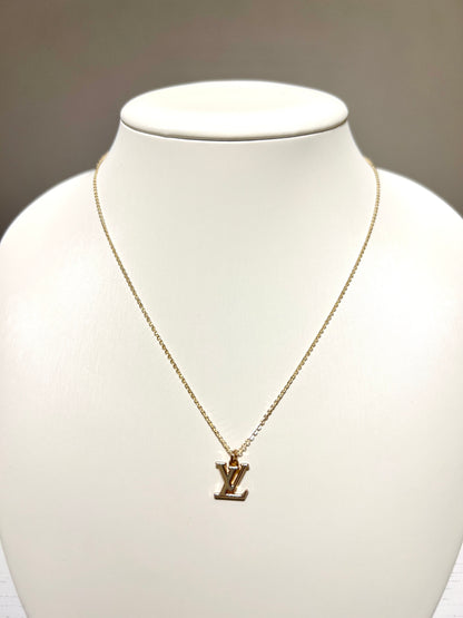 Louis Vuitton Gold Thin Chain Necklace