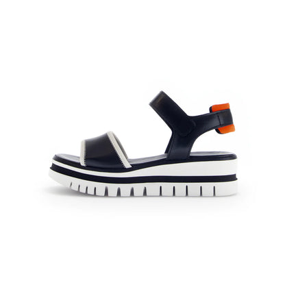 Platform Ultra Light Black And White Sandal