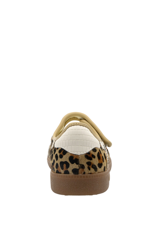 Aya Leopard Milk Sneakerina
