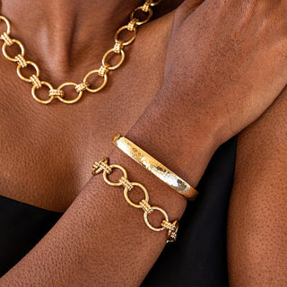 Cleopatra Oval Hinged Bangle Gold
