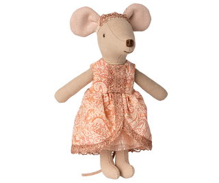 Princess and the Pea, Big Sister Mouse