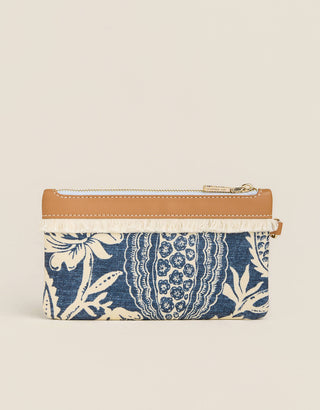 Grab and Go Wristlet Flager Blue