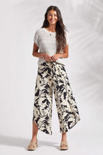 Load image into Gallery viewer, Wailea Printed Cover-up Pants