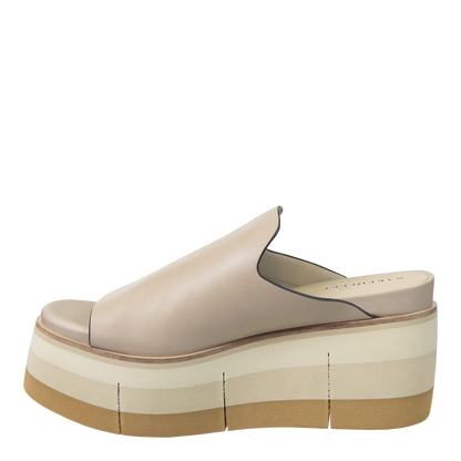 Flow In Beige Platform Sandals