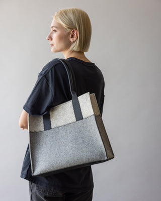 Jaunt Merino Wool Midi Tote/Heather White Black