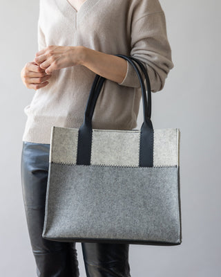 Jaunt Merino Wool Midi Tote/Heather White Black
