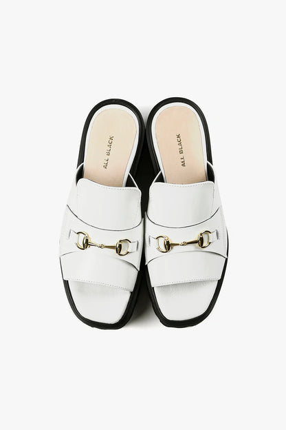 Link Flatform Sandals