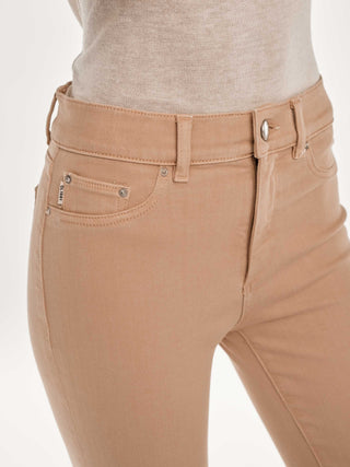 Mara Straight Mid Rise Instasculpt Ankle Jeans