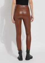 Load image into Gallery viewer, Texture Leather Legging