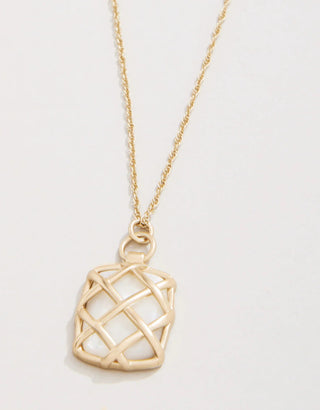 Stonevale Petite Necklace 18” Mother of Pearl