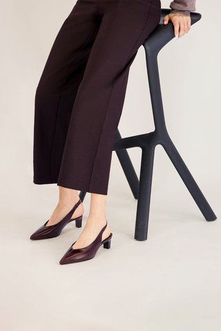 Maude Slingback Pump Chocolate Wine Polish