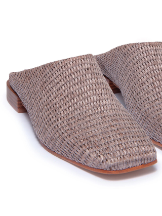 Porto Mule Cocoa Raffia