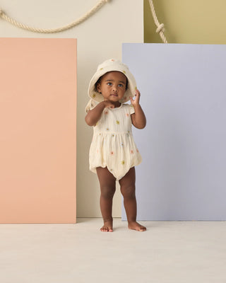 Amelia Romper Embroidered Daisies Natural