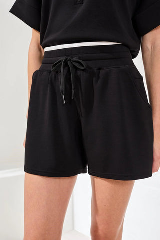 Techno Lux Pull On Contrast Detail Short Black