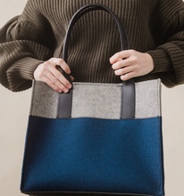 Load image into Gallery viewer, Jaunt Petite Wool Felt Tote