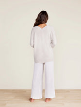 Load image into Gallery viewer, Barefoot Dreams Cozychic Lite V Neck Seamed Pullover