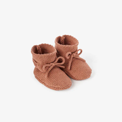 GARTER KNIT BABY BOOTIES