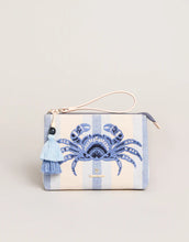 Load image into Gallery viewer, Carina Wristlet Blue Crab